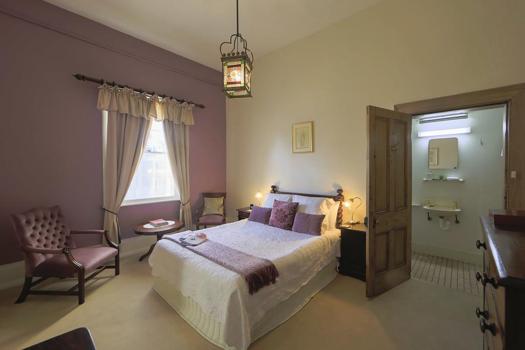 The Racecourse Inn Longford Buitenkant foto