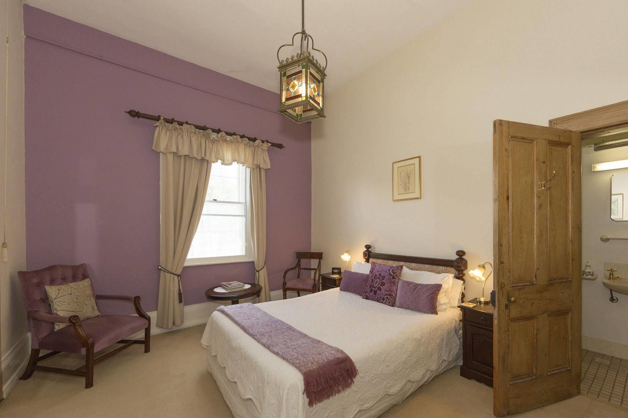 The Racecourse Inn Longford Buitenkant foto